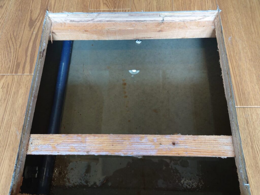 マンション水漏れ事例2_配管切り回し